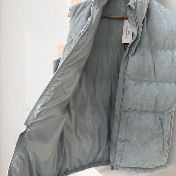 NWT Vineyard Vines Women’s Light Blue Corduroy Puffer Vest! Medium! NEW! - Picture 4 of 9